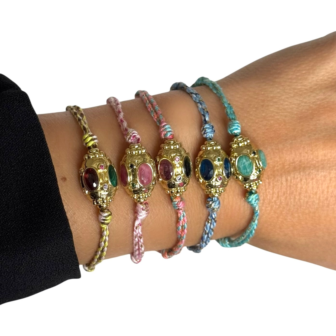 Bracelet Talisman Tressé – Perle Dorée & Cristaux Protecteurs