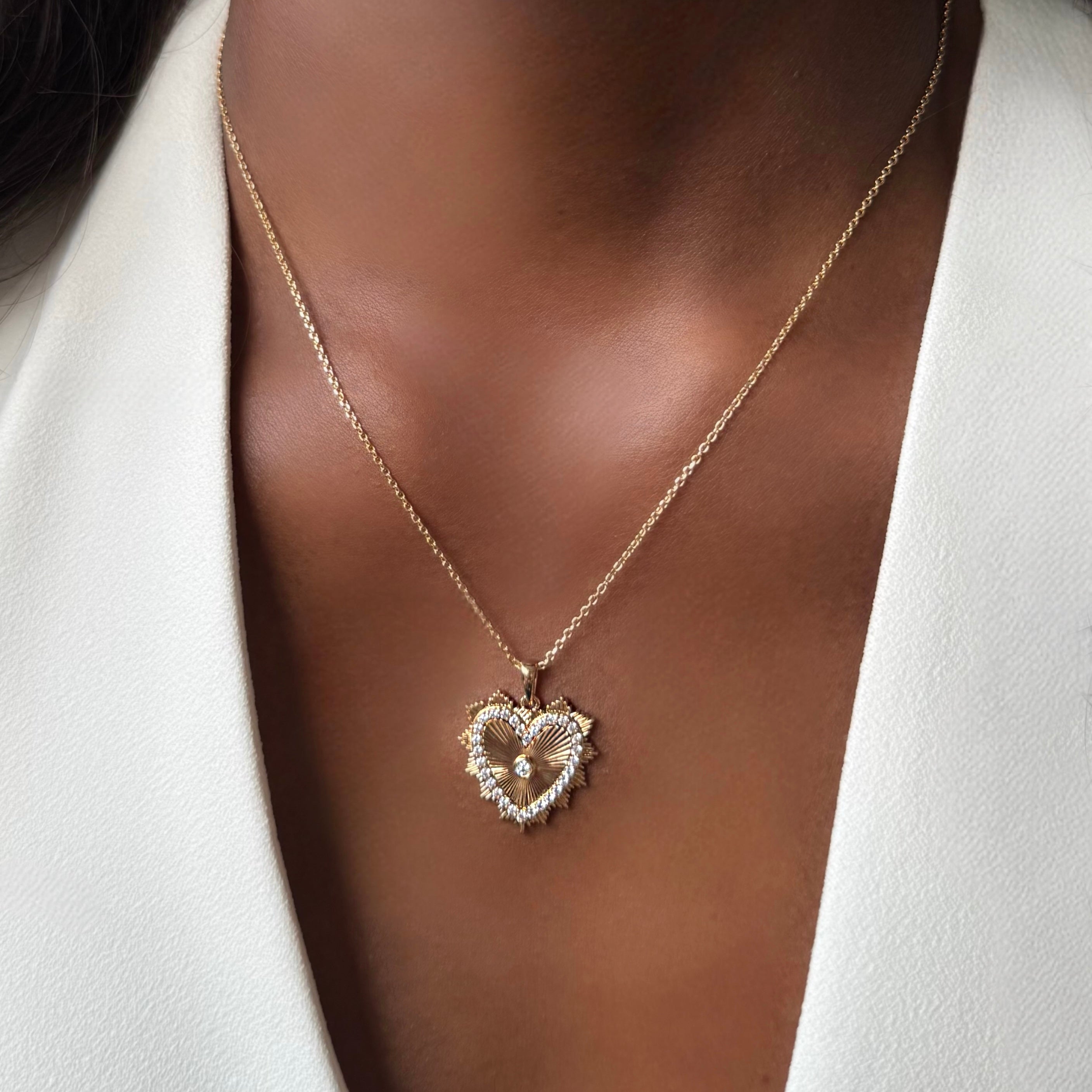 Collier "Cœur Sacré" Plaqué Or