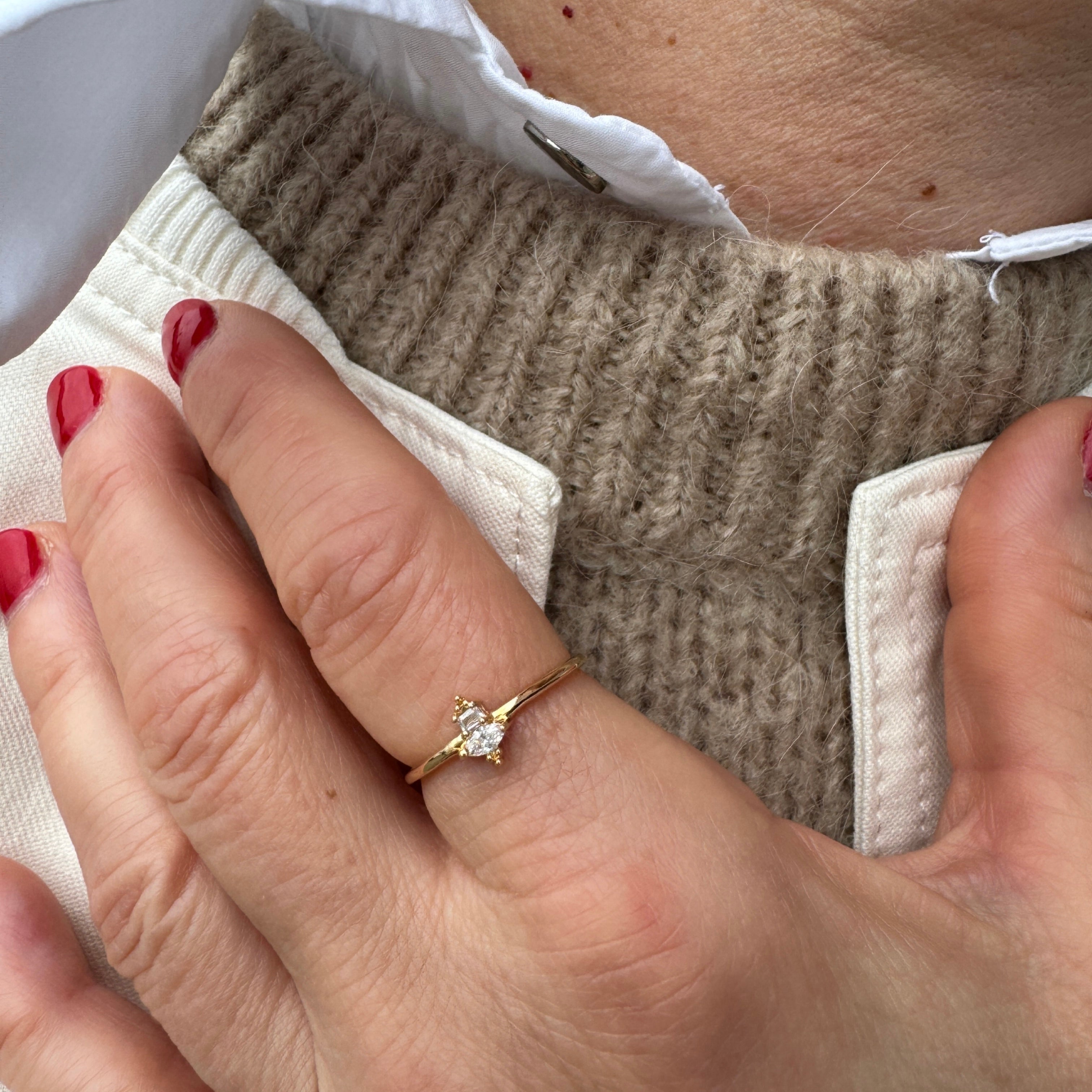 Gold-plated “Elizabeth” ring