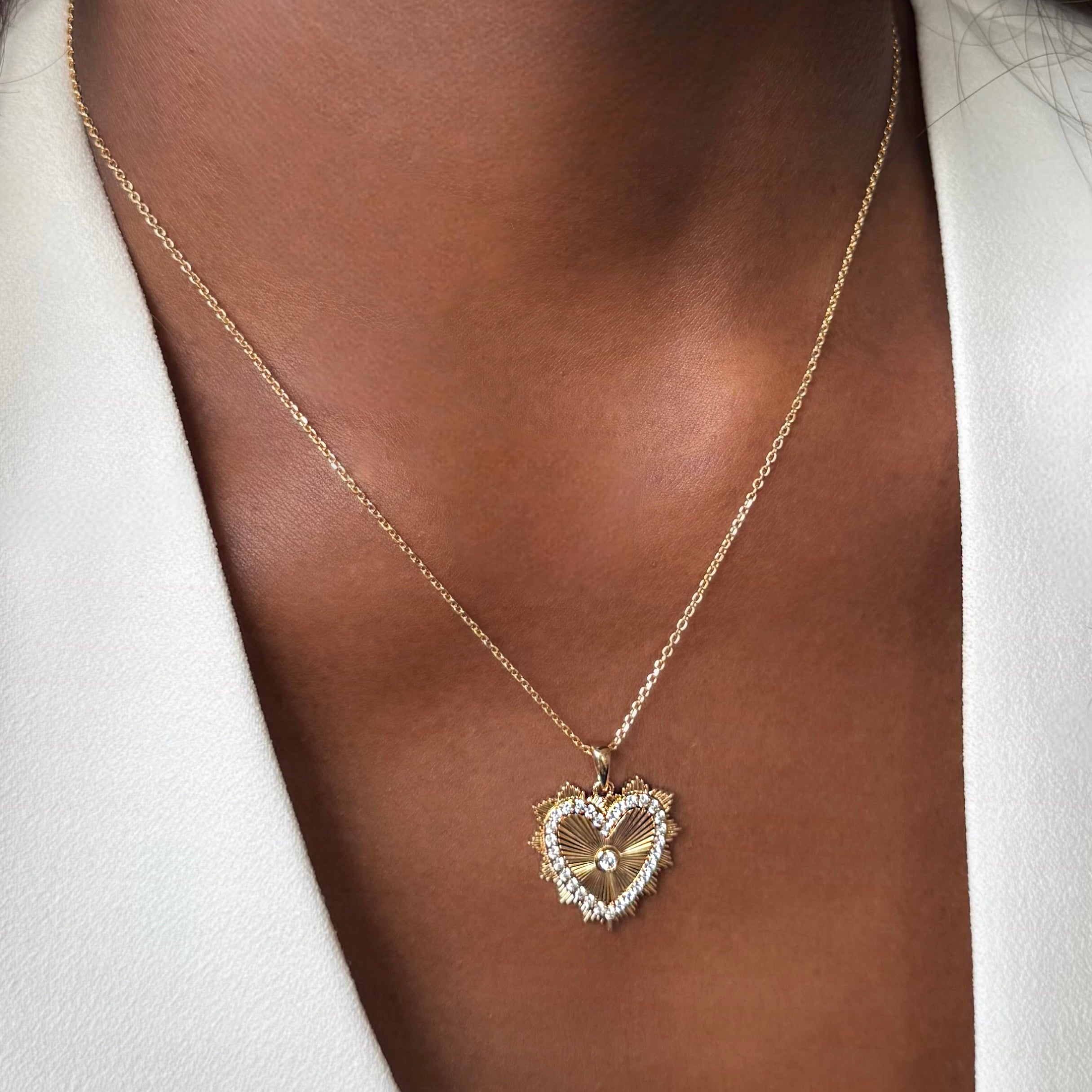 Collier "Cœur Sacré" Plaqué Or