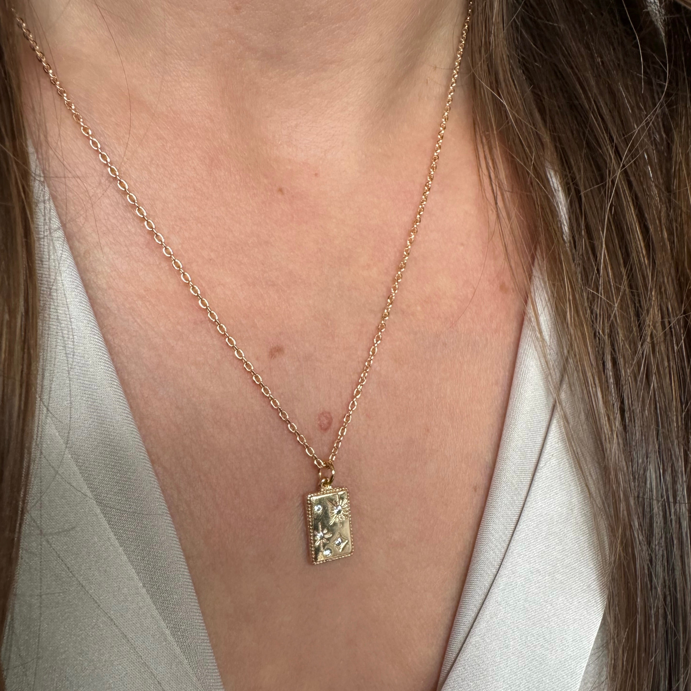 Collier « Plaque astrale » plaqué or