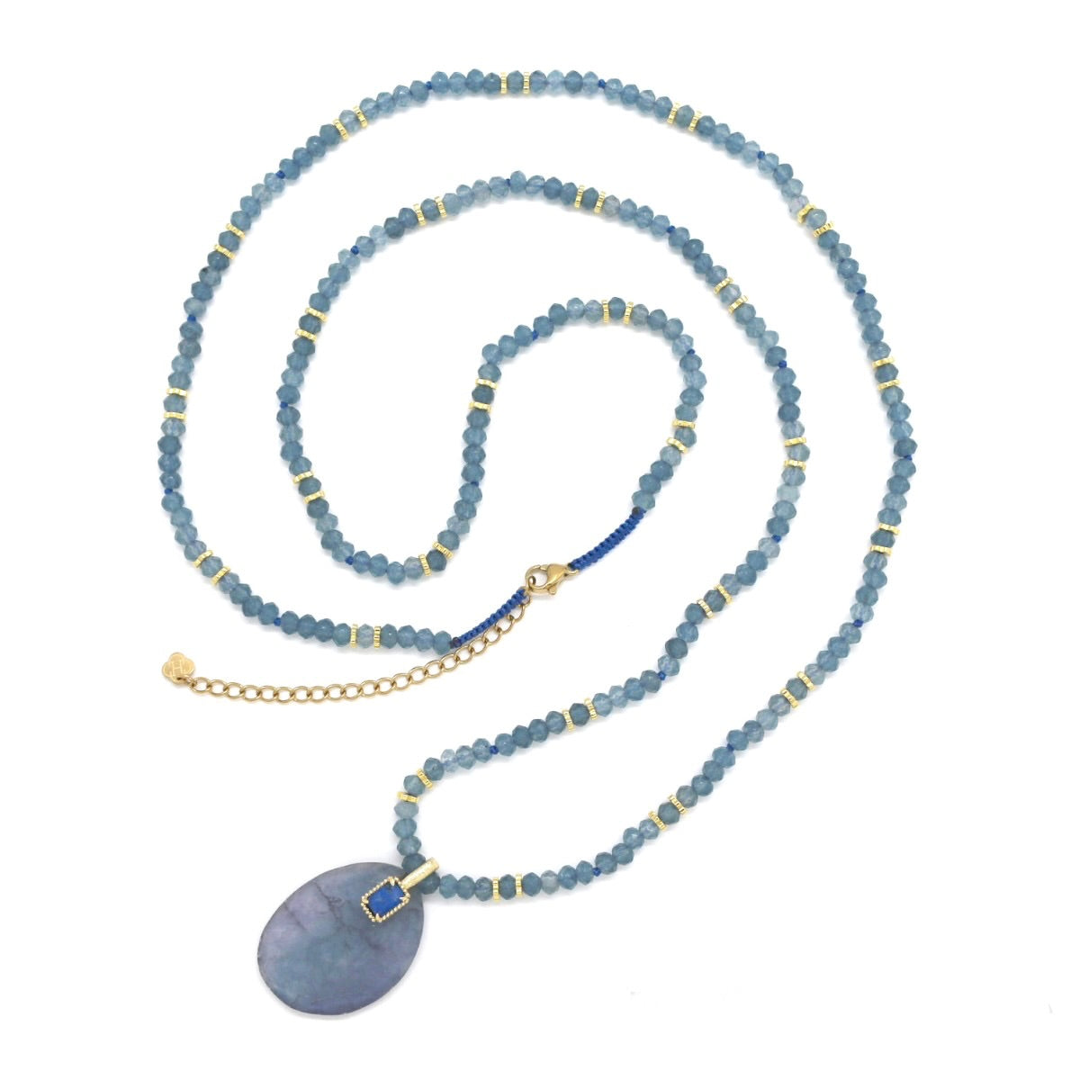 Sautoir « Pierres naturelles – Pendentif ovale »