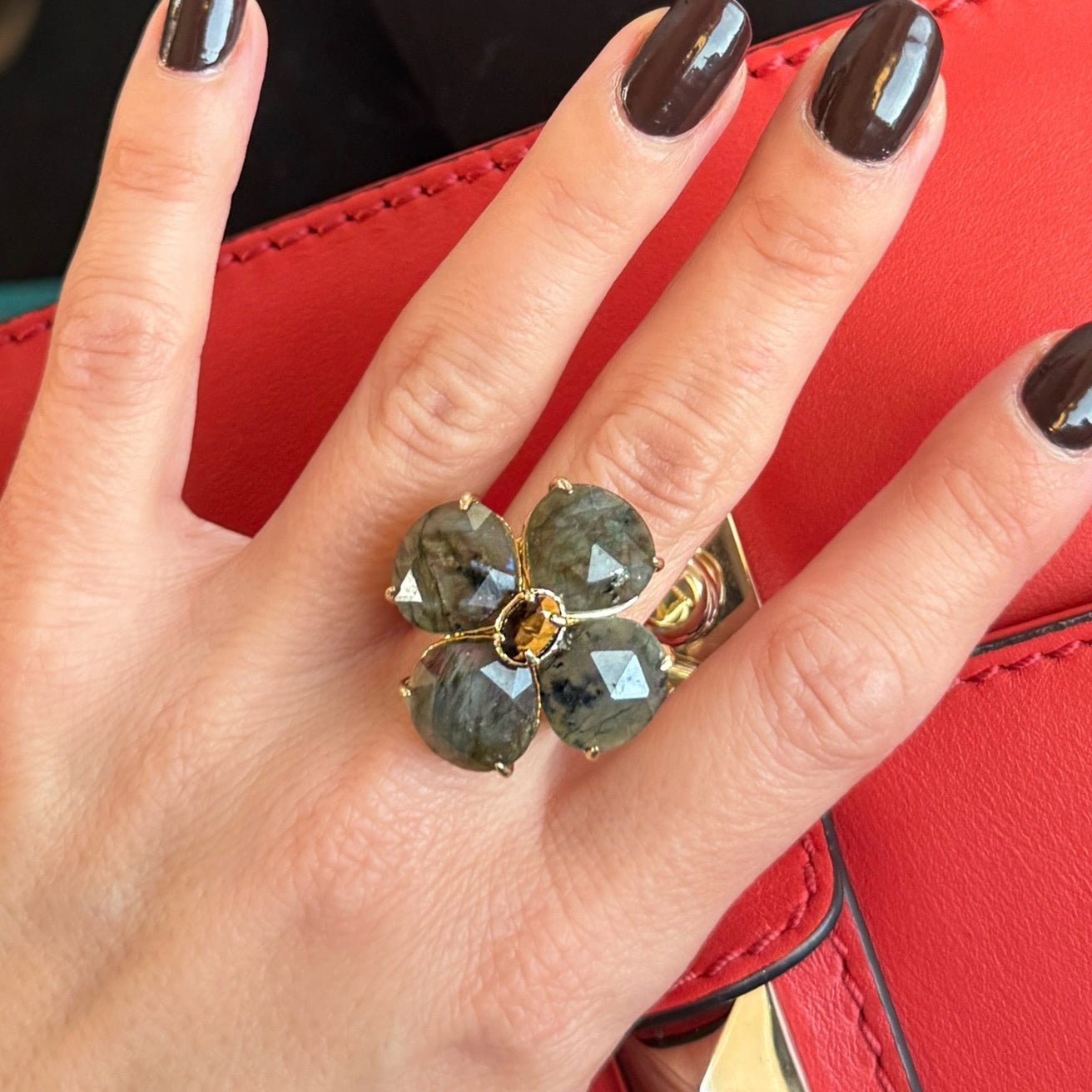 Bague réglable "Trèfle pierres fines"