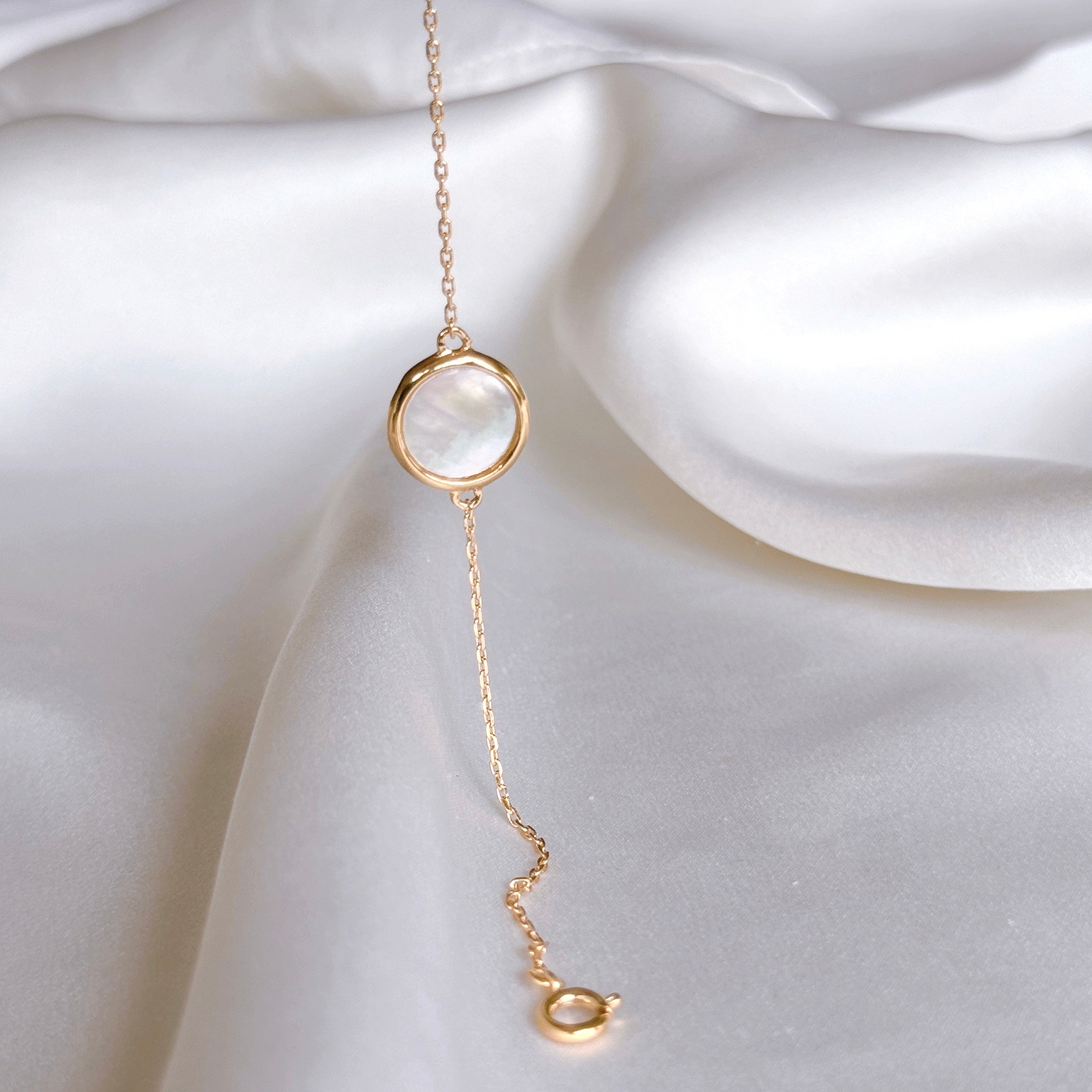 Gold-plated “Mother-of-pearl medal” bracelet