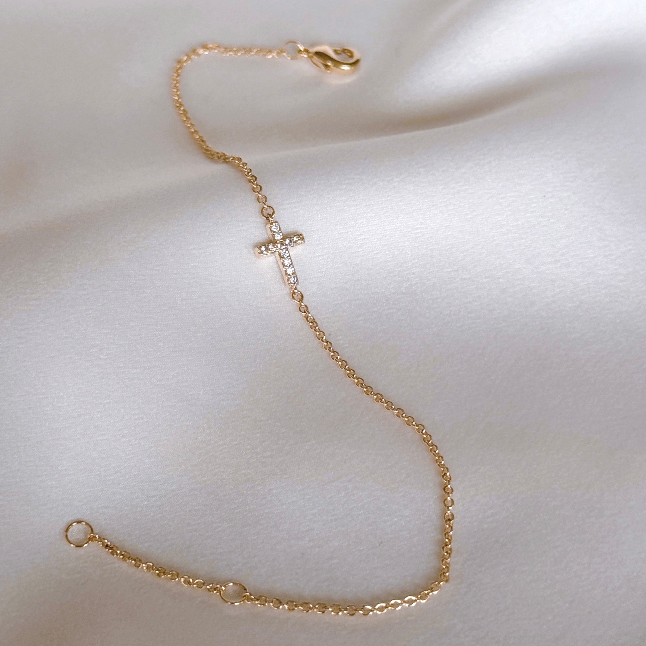 Gold-plated “Cross crimped” bracelet