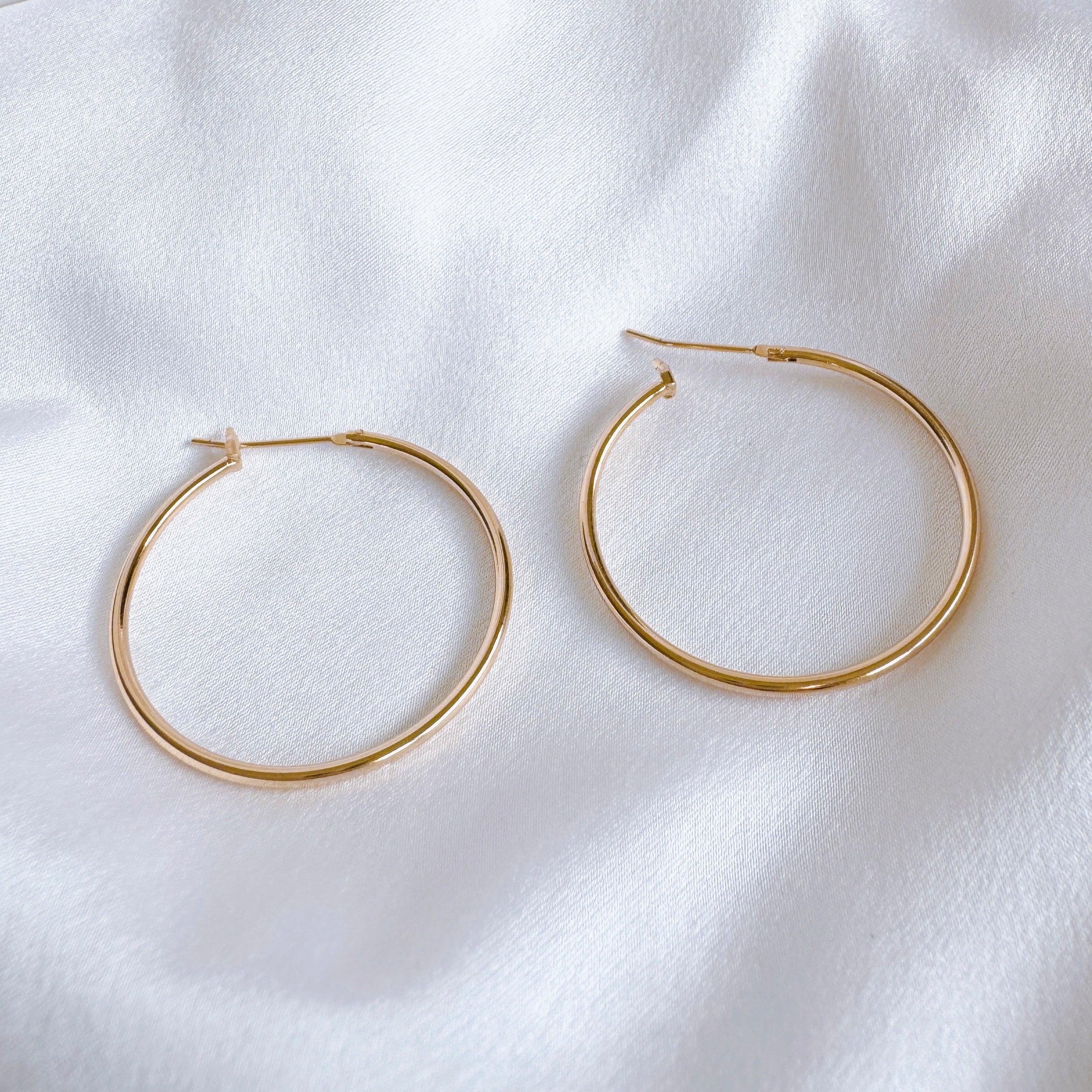 Gold-plated “Creoles 3 cm” earrings