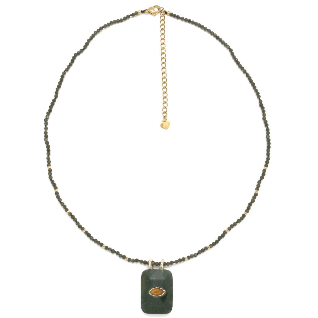 Collier perlé Rubis brut et pendentif Œil
