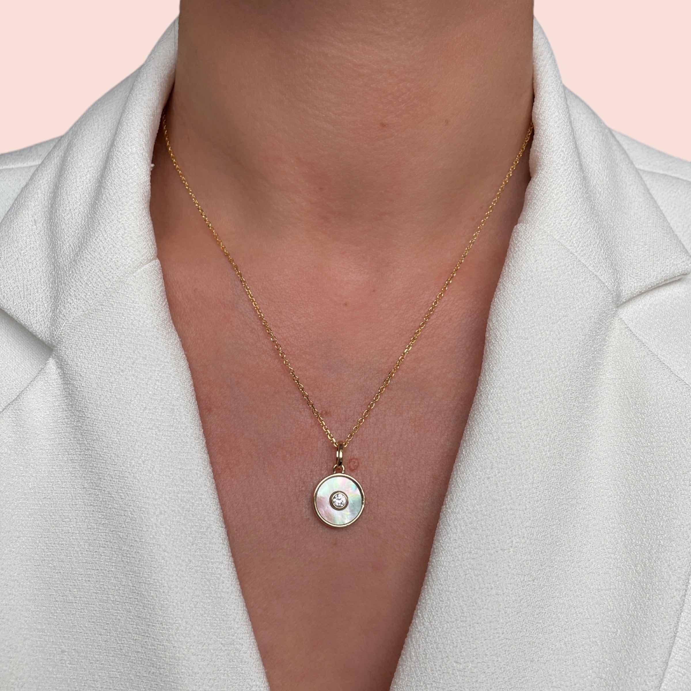 Gold-plated “Small pearly medal” necklace
