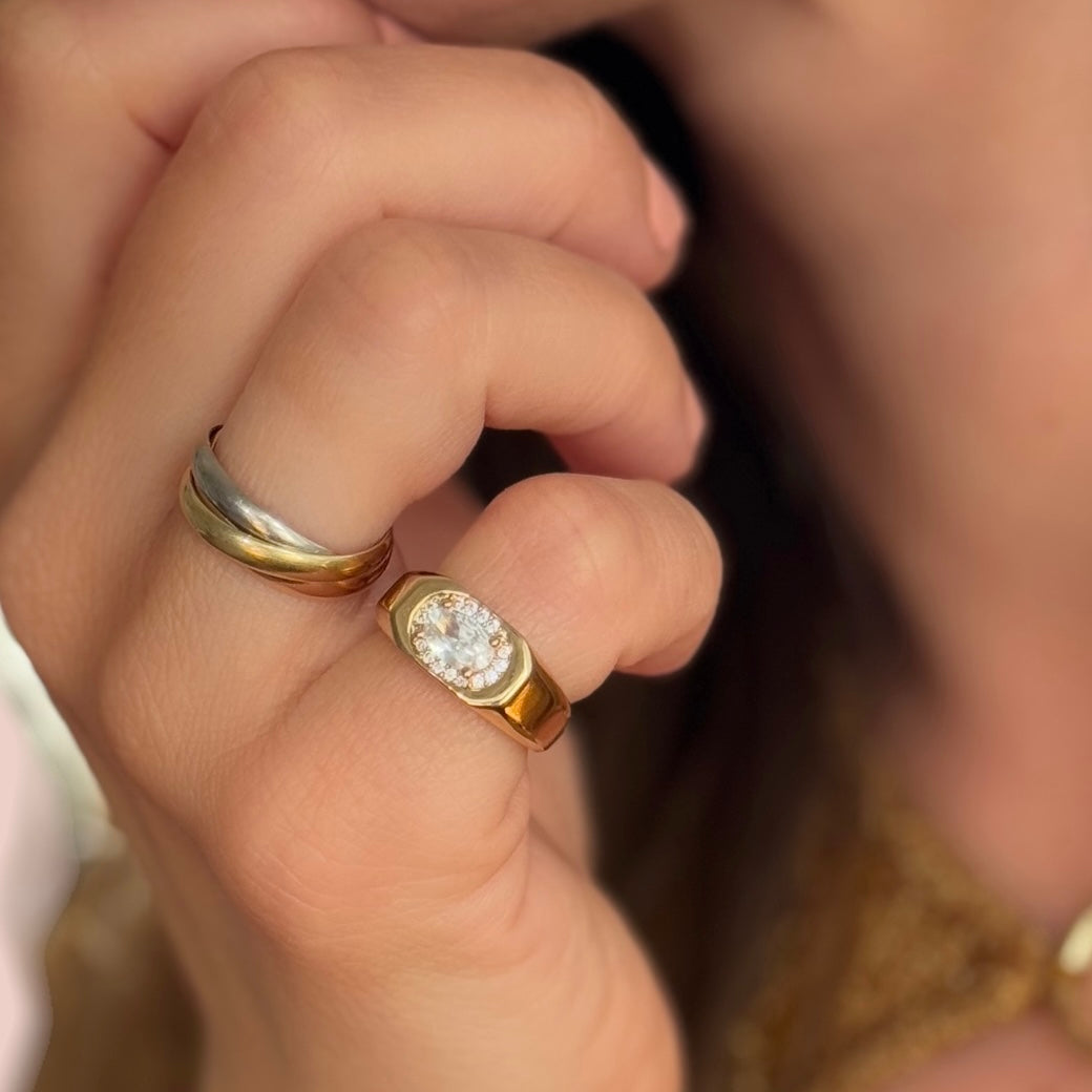 Bague de petit doigt « Sertie » plaqué or