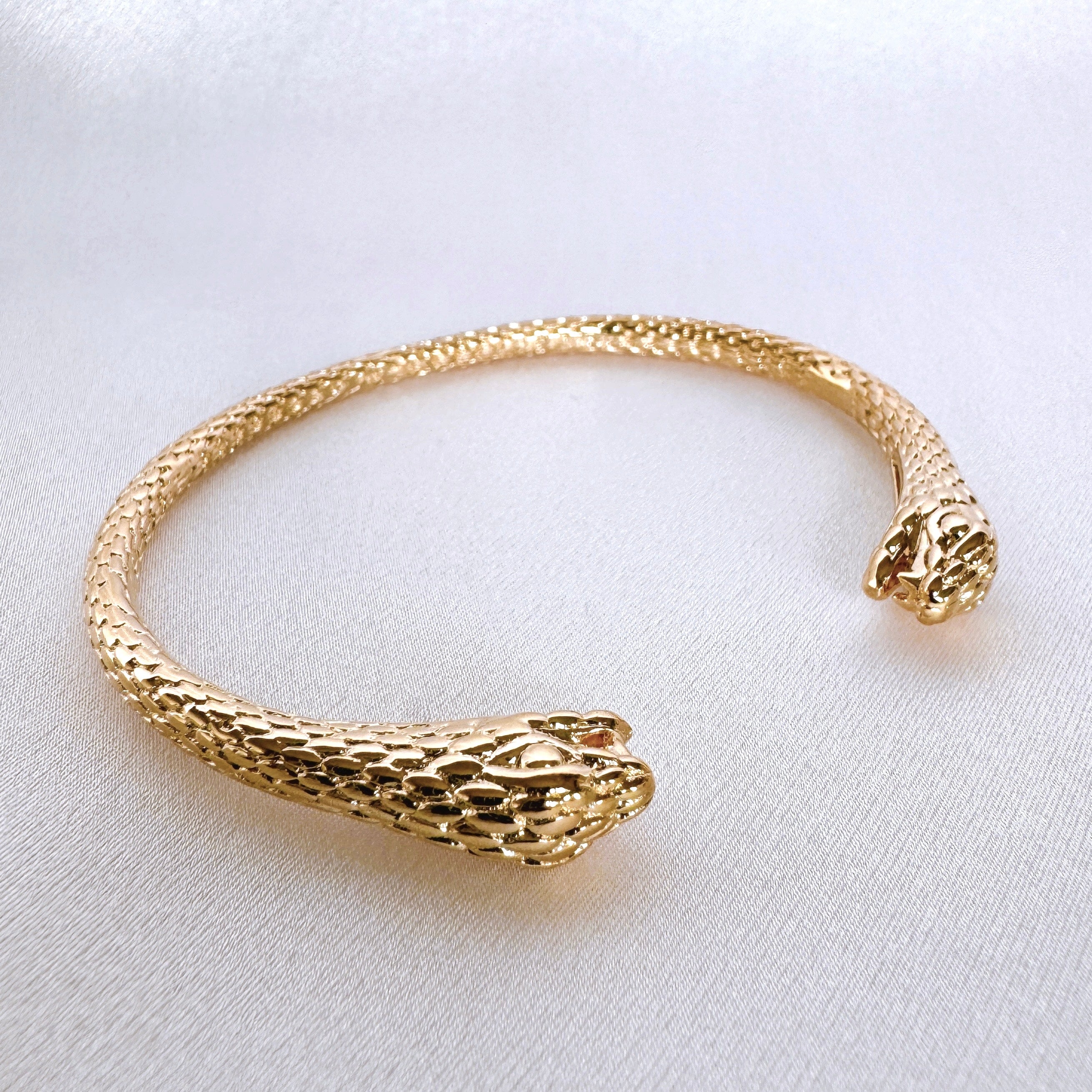 Gold-plated “Kaa Jonc” bracelet 