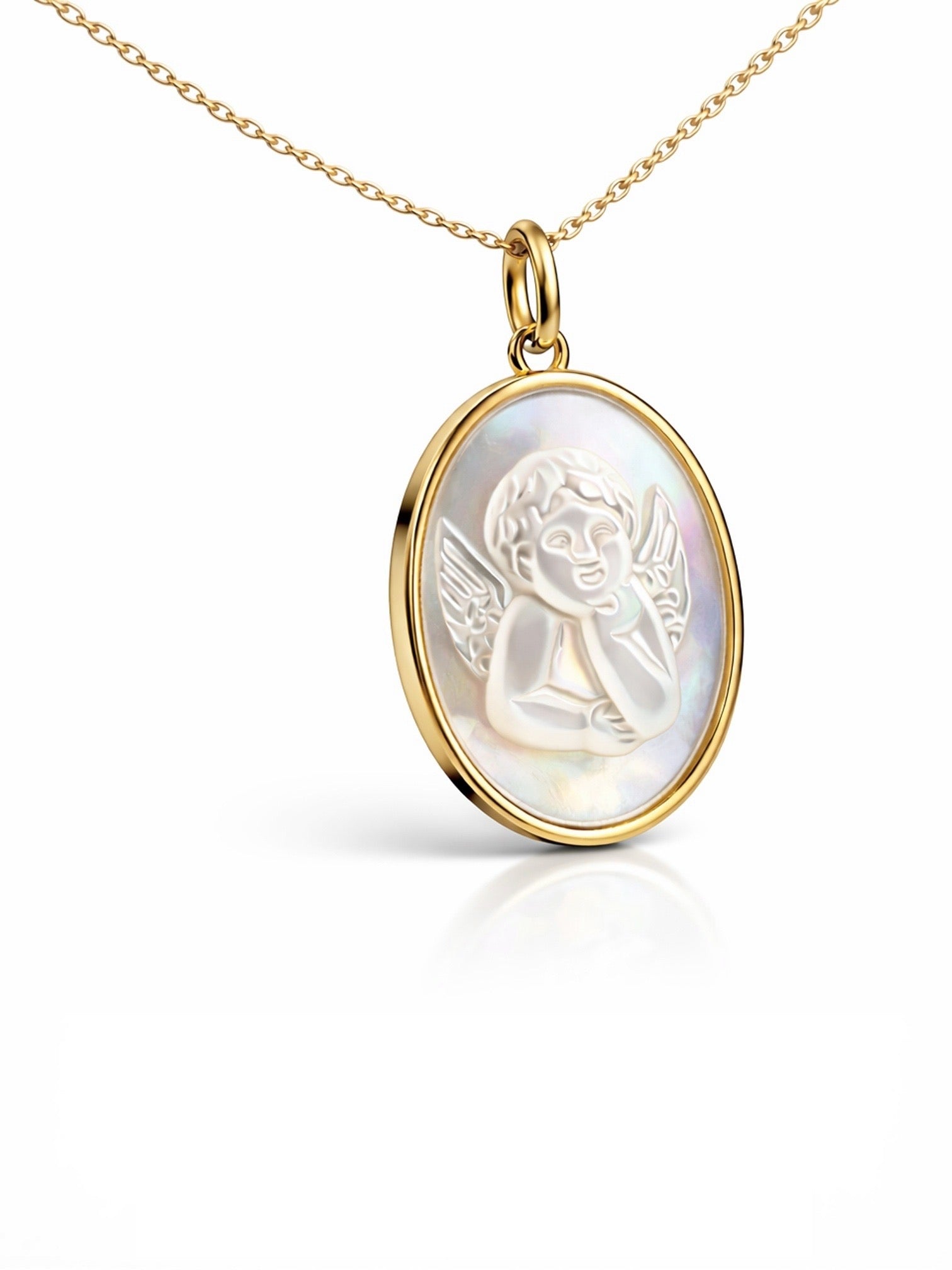Collier “Médaille Ange nacrée ” plaqué or