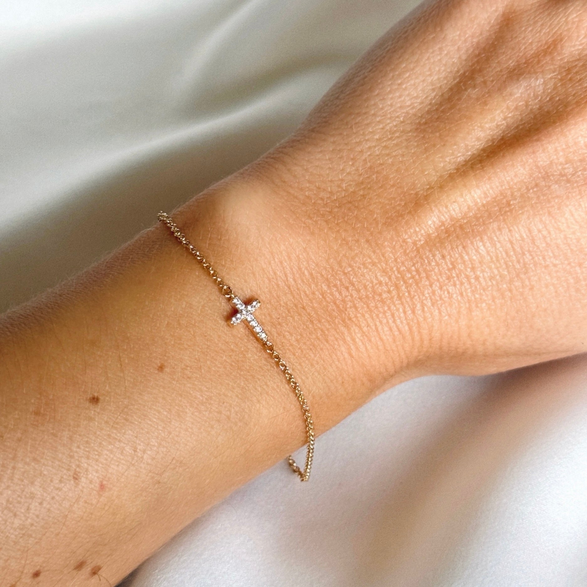 Gold-plated “Cross crimped” bracelet 