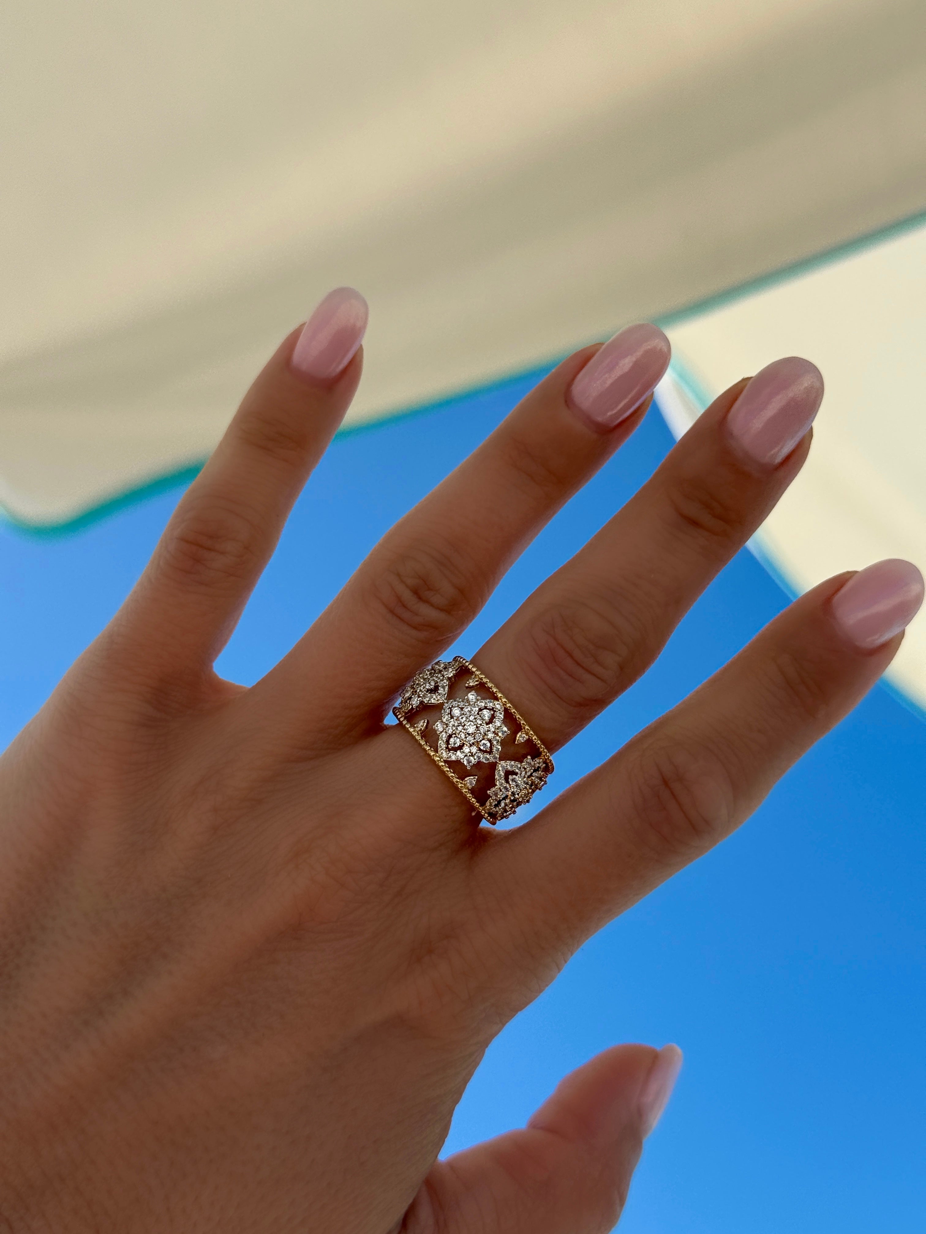 Bague "Florale sertie" plaqué or