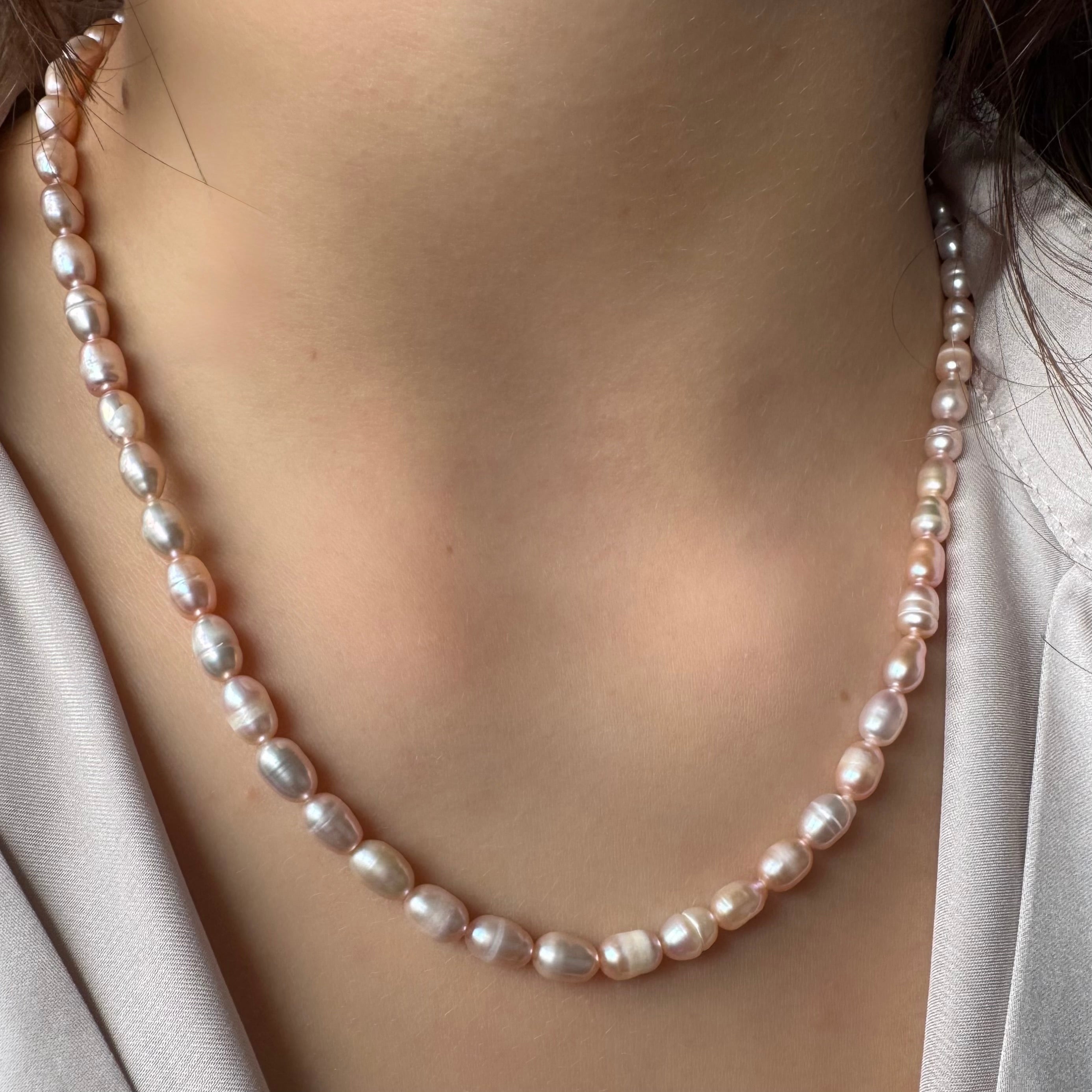 Collier en « Perles d’Eau Douce Roses »