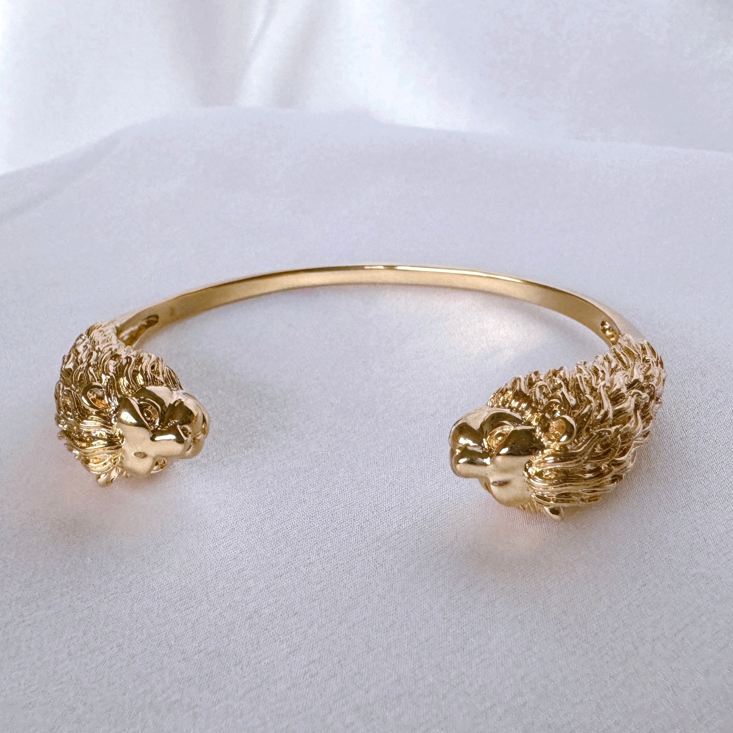 Bracelet « Jonc lion » plaqué or