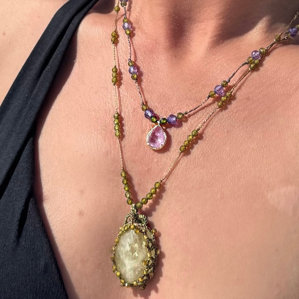 Collier Fil perlé « Kaki et Lila » Harmonie naturelle