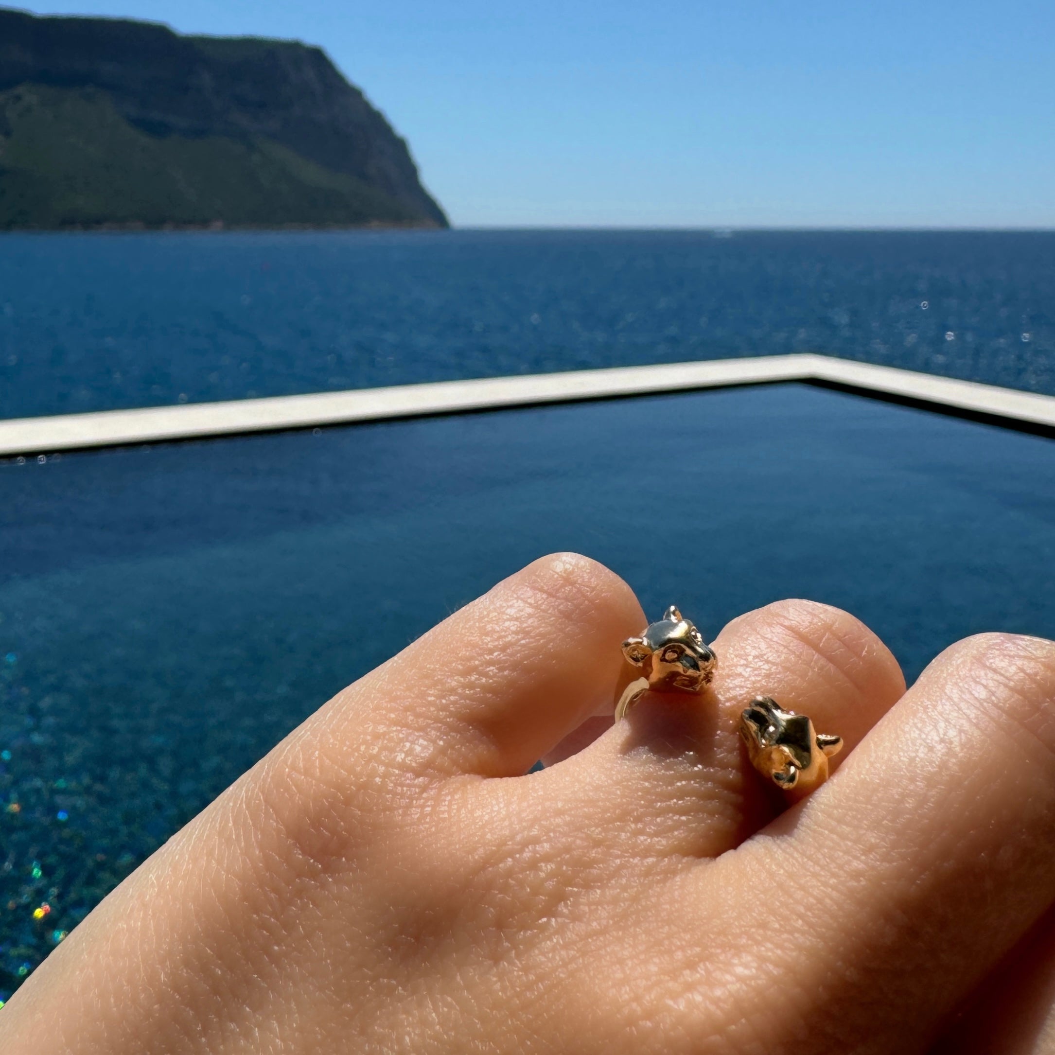 Gold-plated “Panther” ring