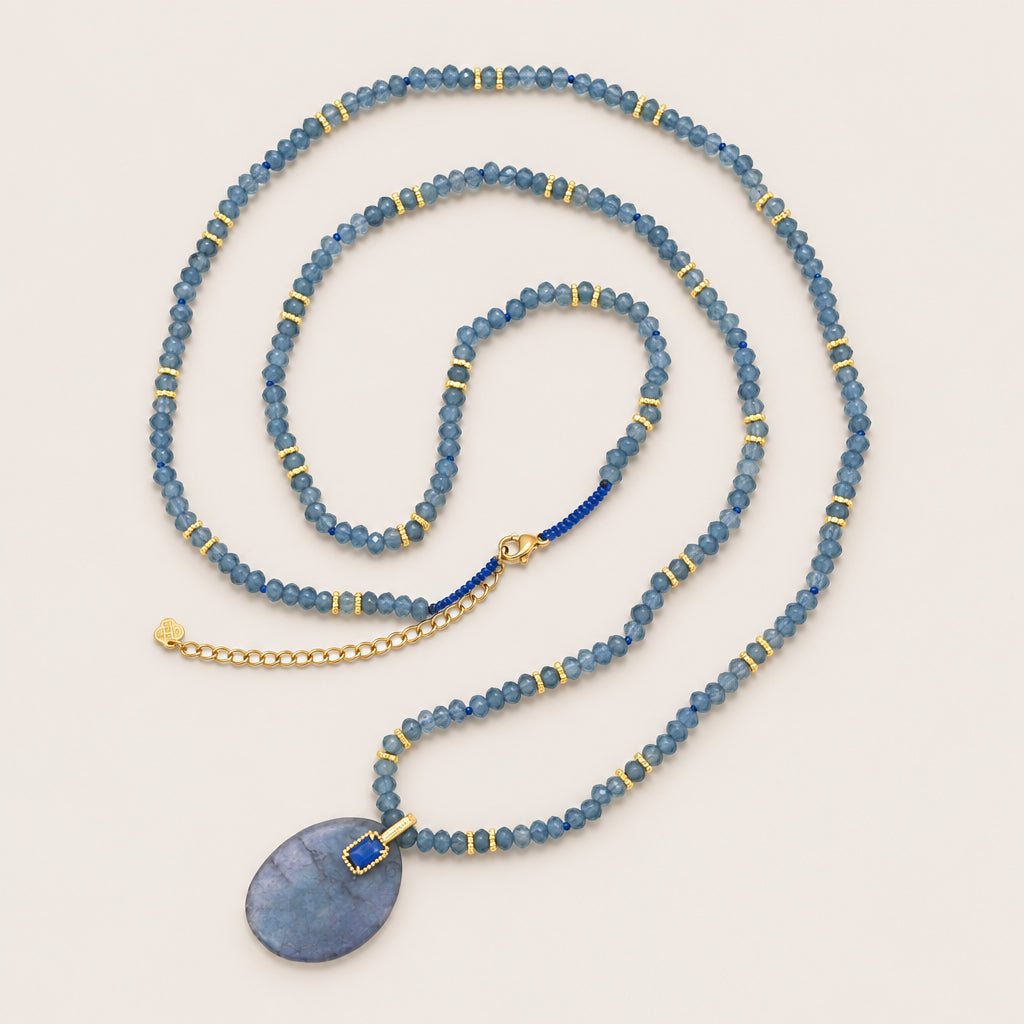 Sautoir « Pierres naturelles – Pendentif ovale »