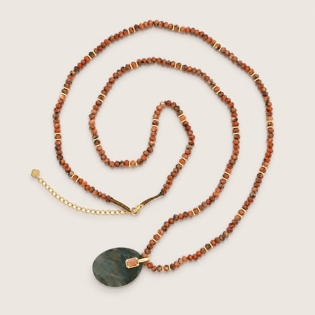 Sautoir « Pierres naturelles – Pendentif ovale »