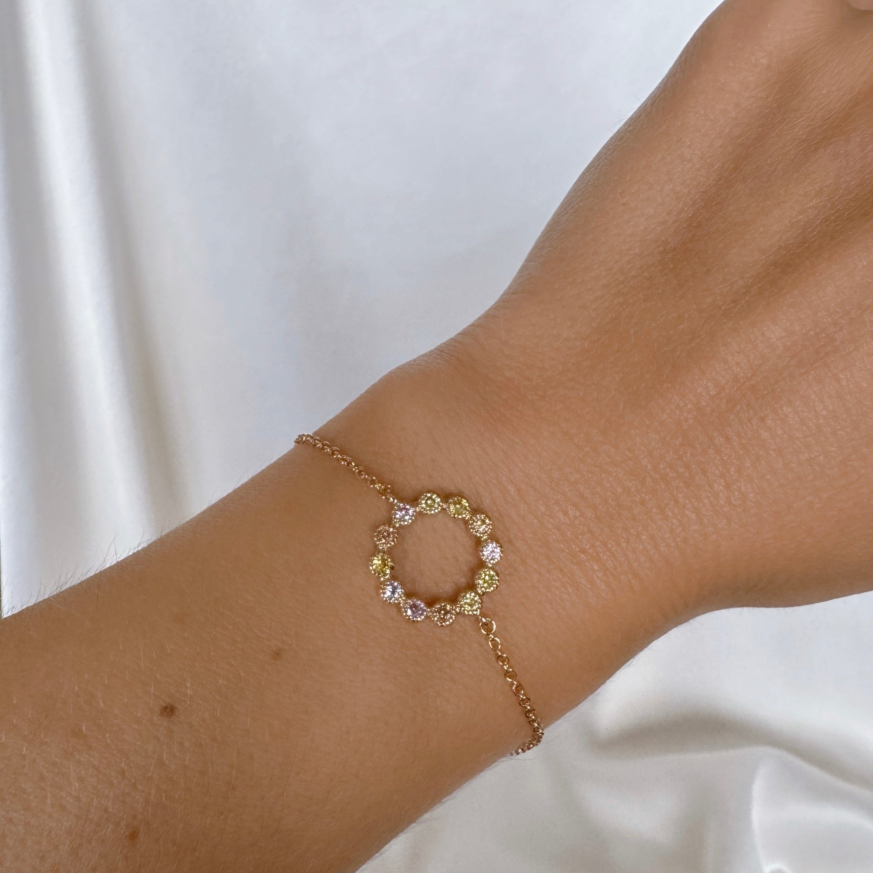 Gold-plated “Pastel Rainbow Ring” bracelet