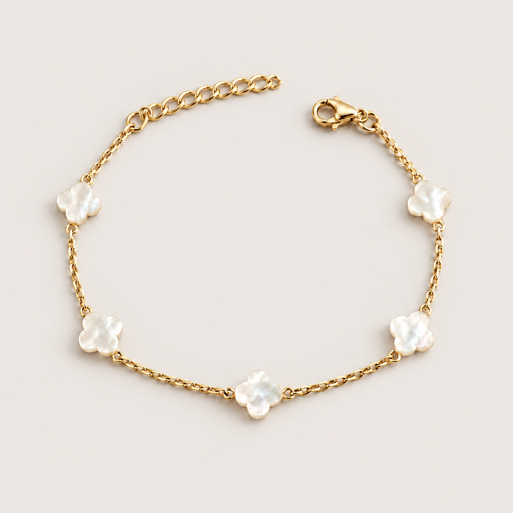 Vergoldetes Armband „5 Kleeblätter aus Perlmutt“.