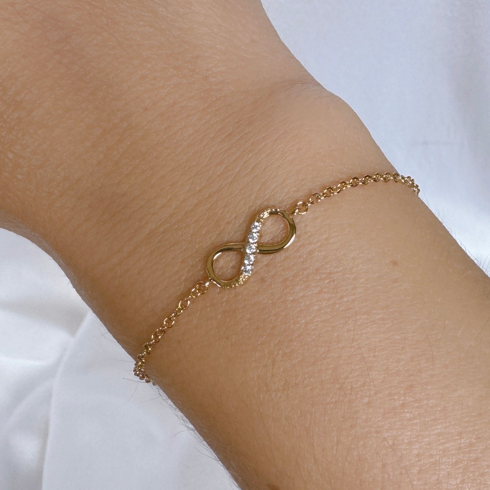 Bracelet « Infini » plaqué or