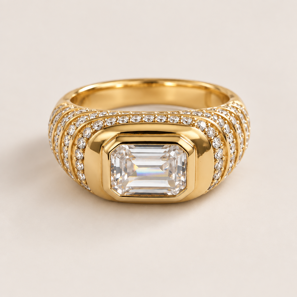 Bague rectangulaire en plaqué or et oxydes de zirconium