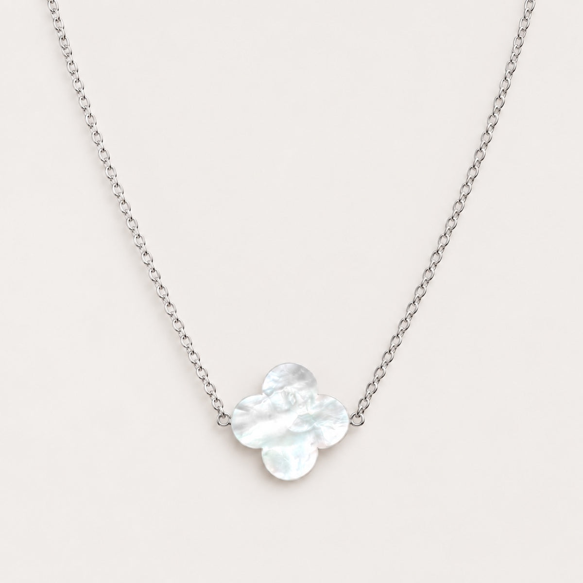 Collier « Trèfle nacre »