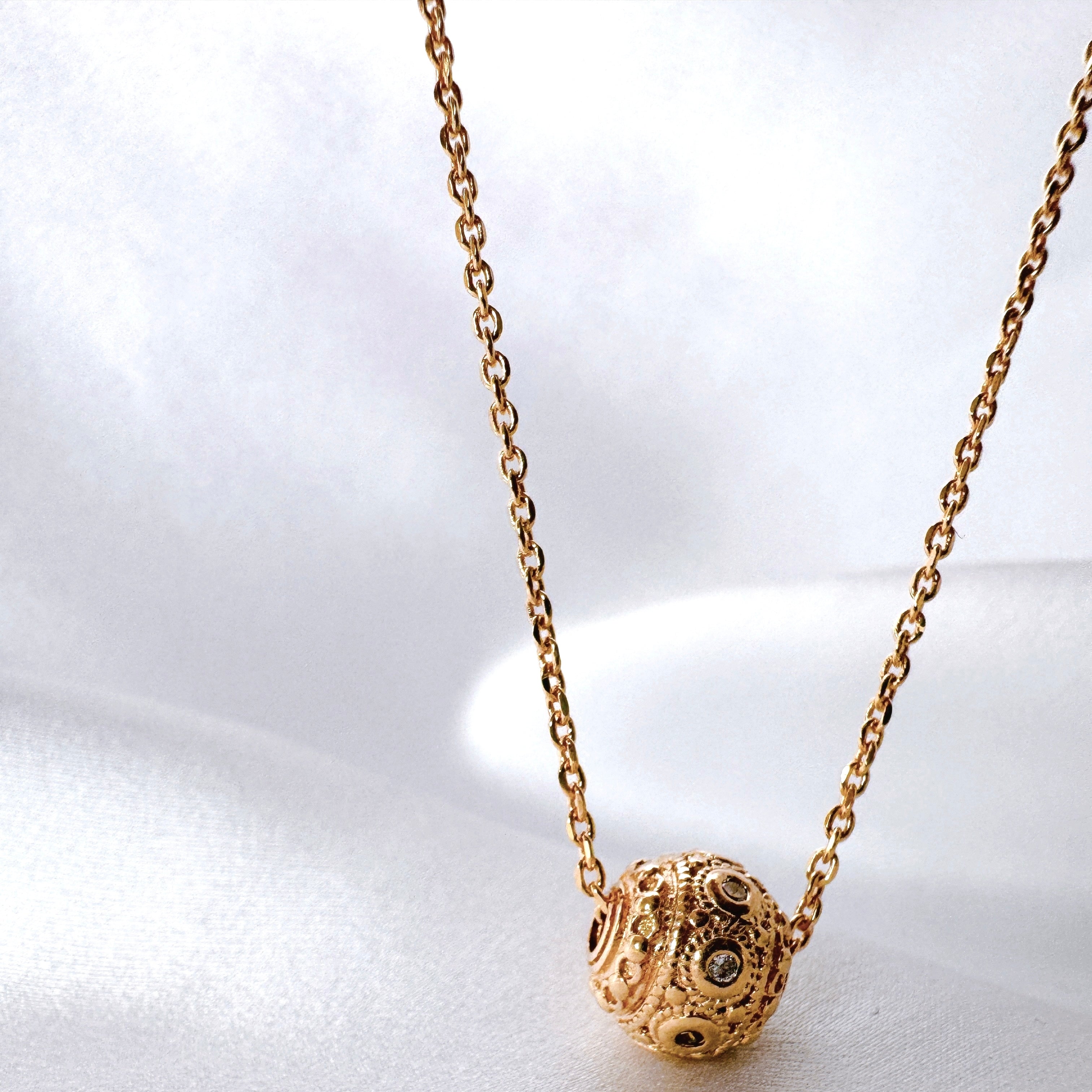 Gold-plated “Amaya” necklace