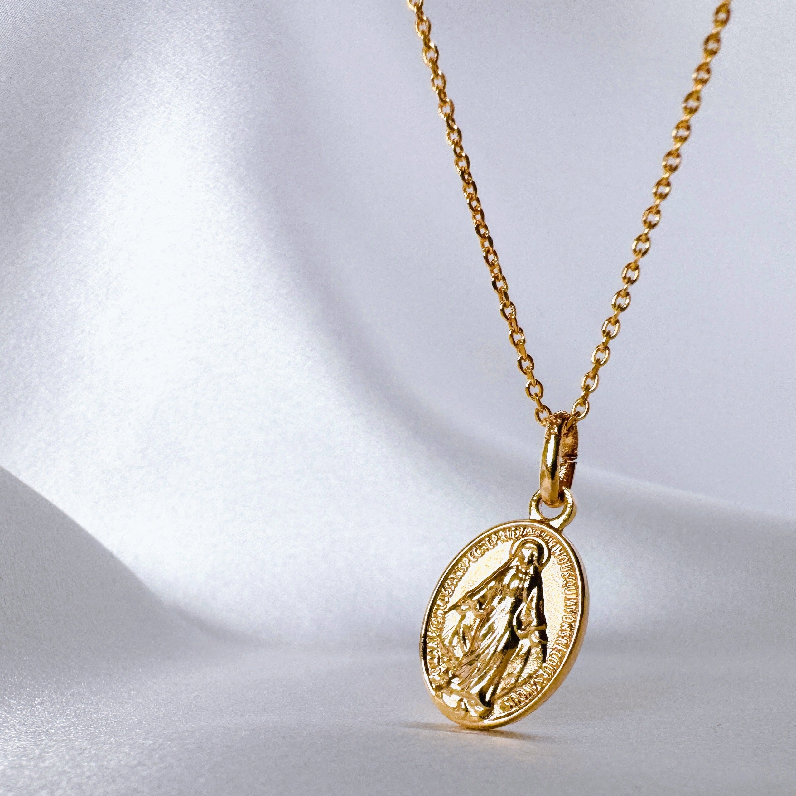 Gold-plated “Miraculous Virgin” necklace