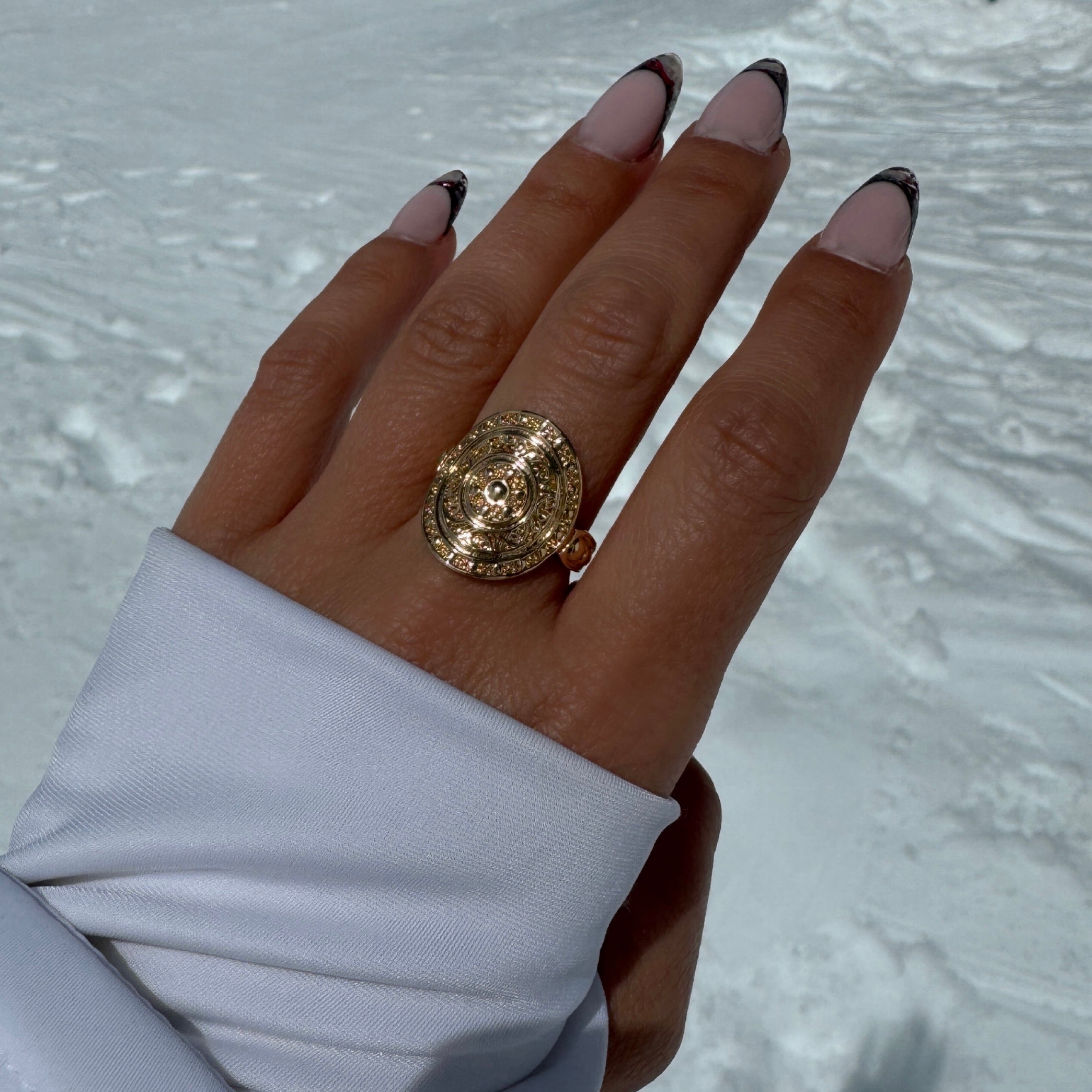 Gold-plated “Medal” ring