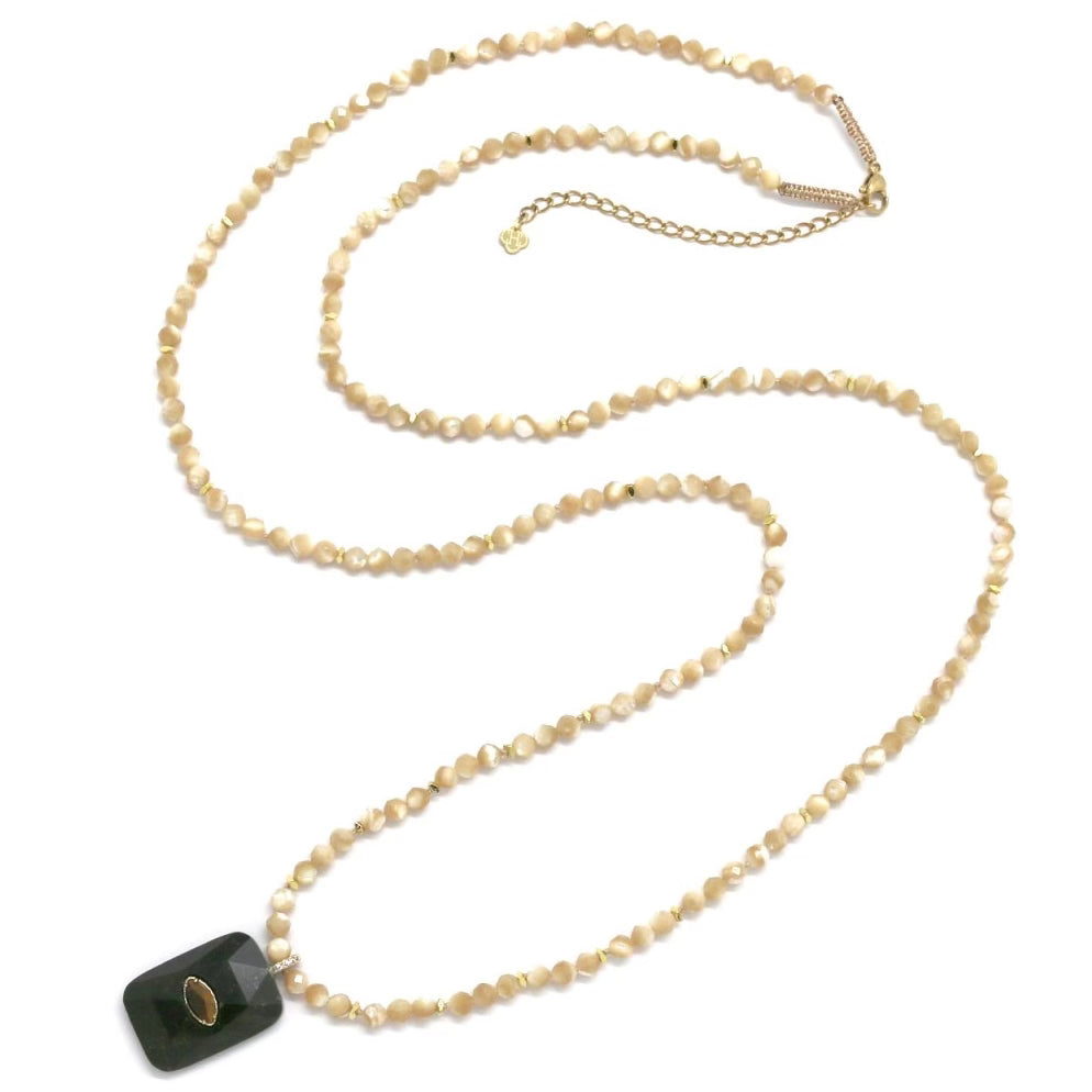 Sautoir « perlé et pendentif rectangulaire Œil »