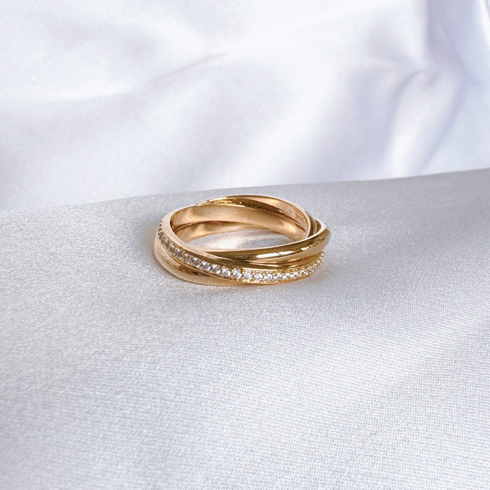 Gold-plated “3 rings” ring