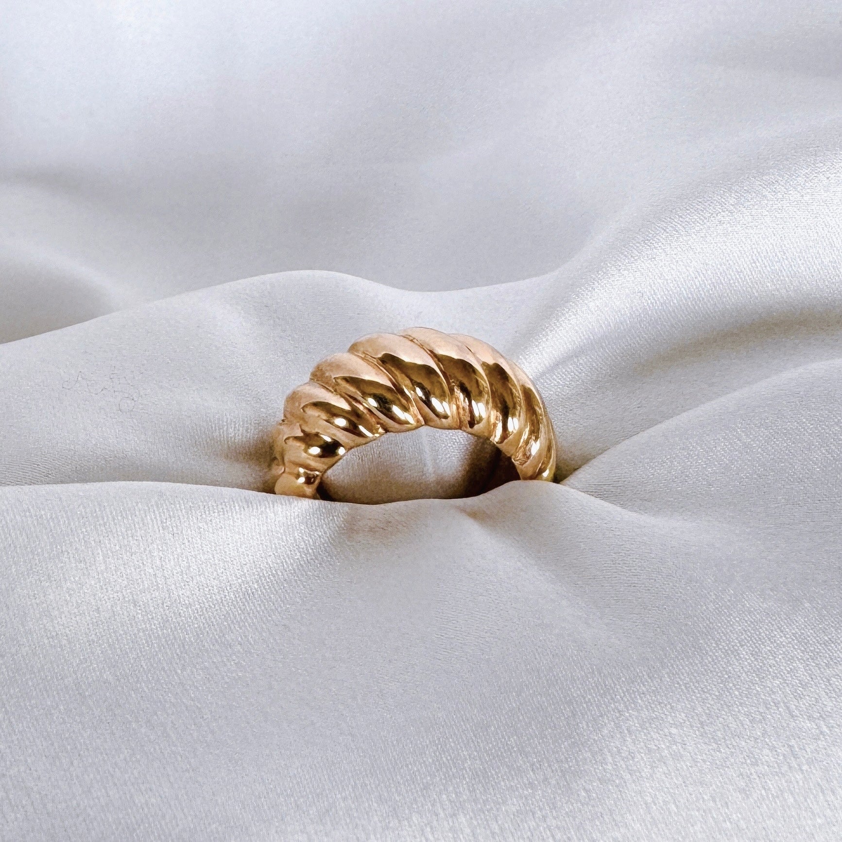 Gold-plated “Stephanie” ring
