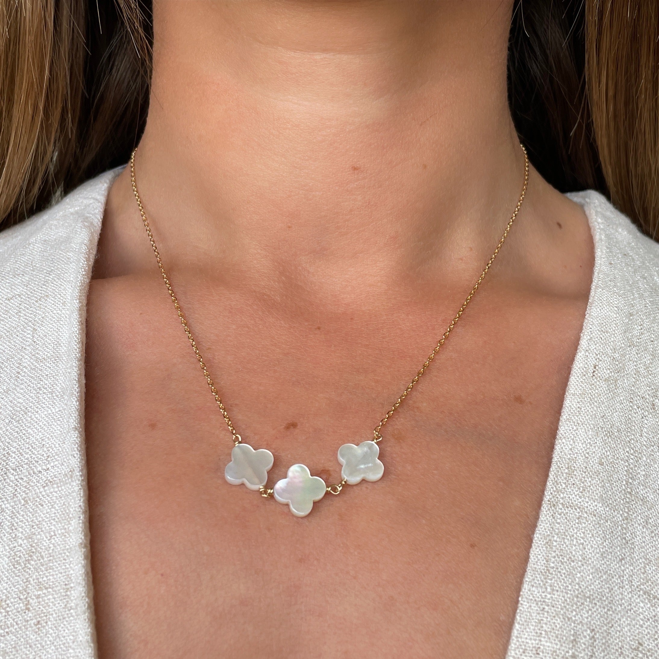 Gold-plated “3 mother-of-pearl clovers” necklace