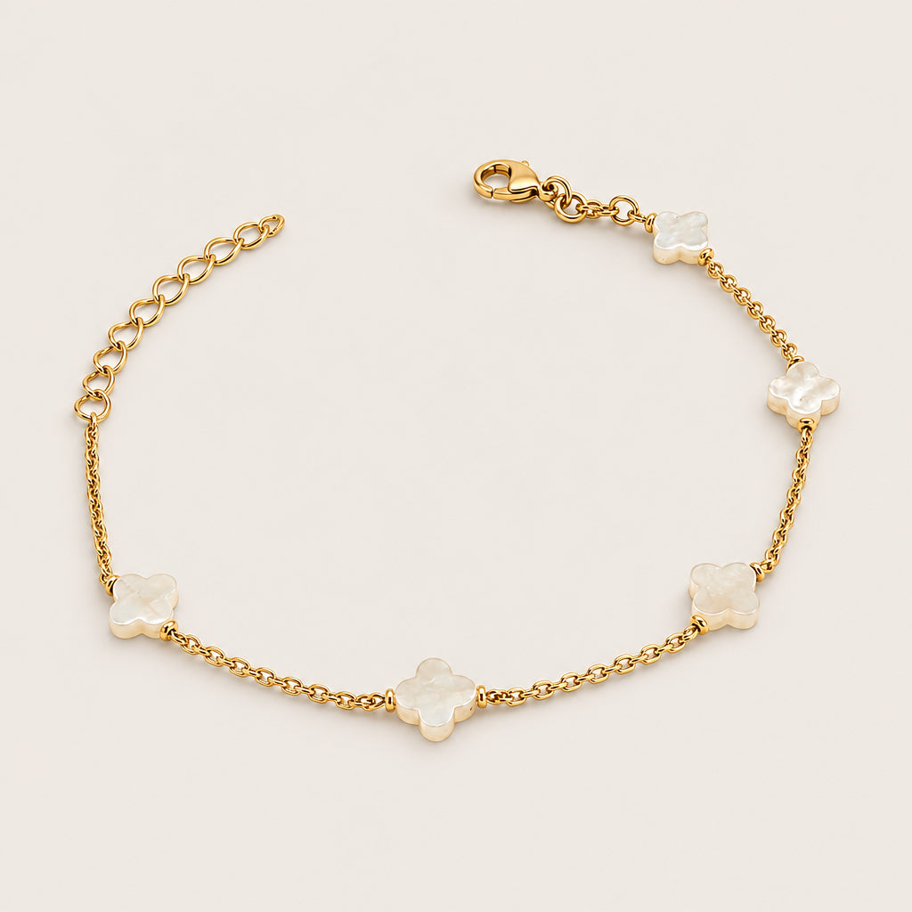 Vergoldetes Armband „5 Kleeblätter aus Perlmutt“.